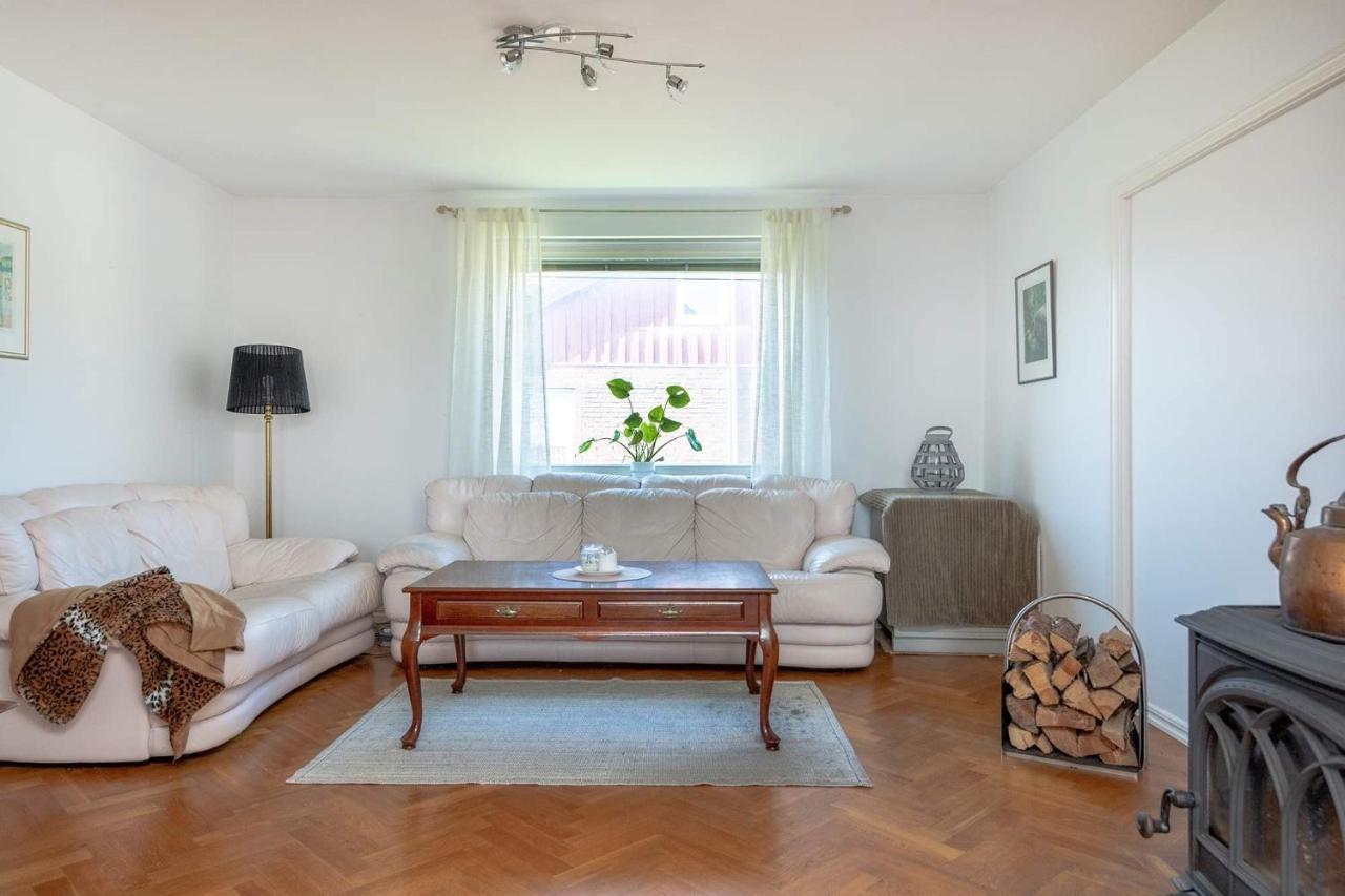 גטבורג White & Bright Room In A Shared Apartment מראה חיצוני תמונה